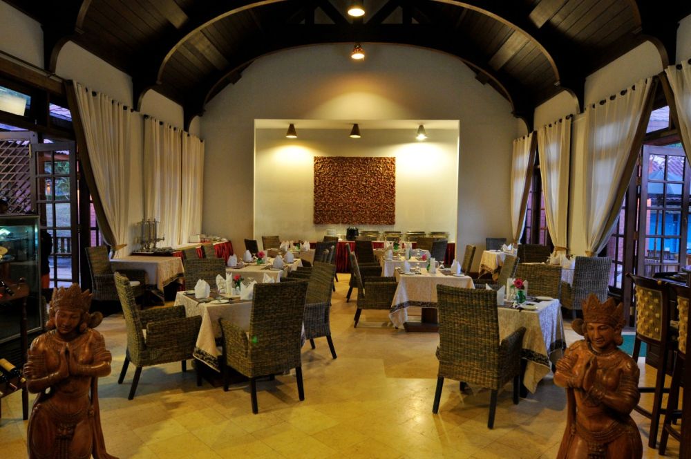 Restaurant, Aureum Palace Hotel & Resort, Pyin Oo Lwin, Myanmar Reise