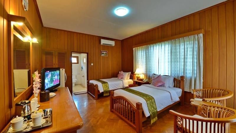 Deluxe Lake View, Win Unity Resort Hotel, Monywa, Myanmar Rundreise
